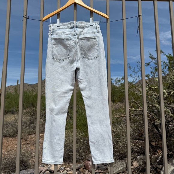 ⬇️Abercrombie & Fitch Size 27 Short Denim - Picture 7 of 9